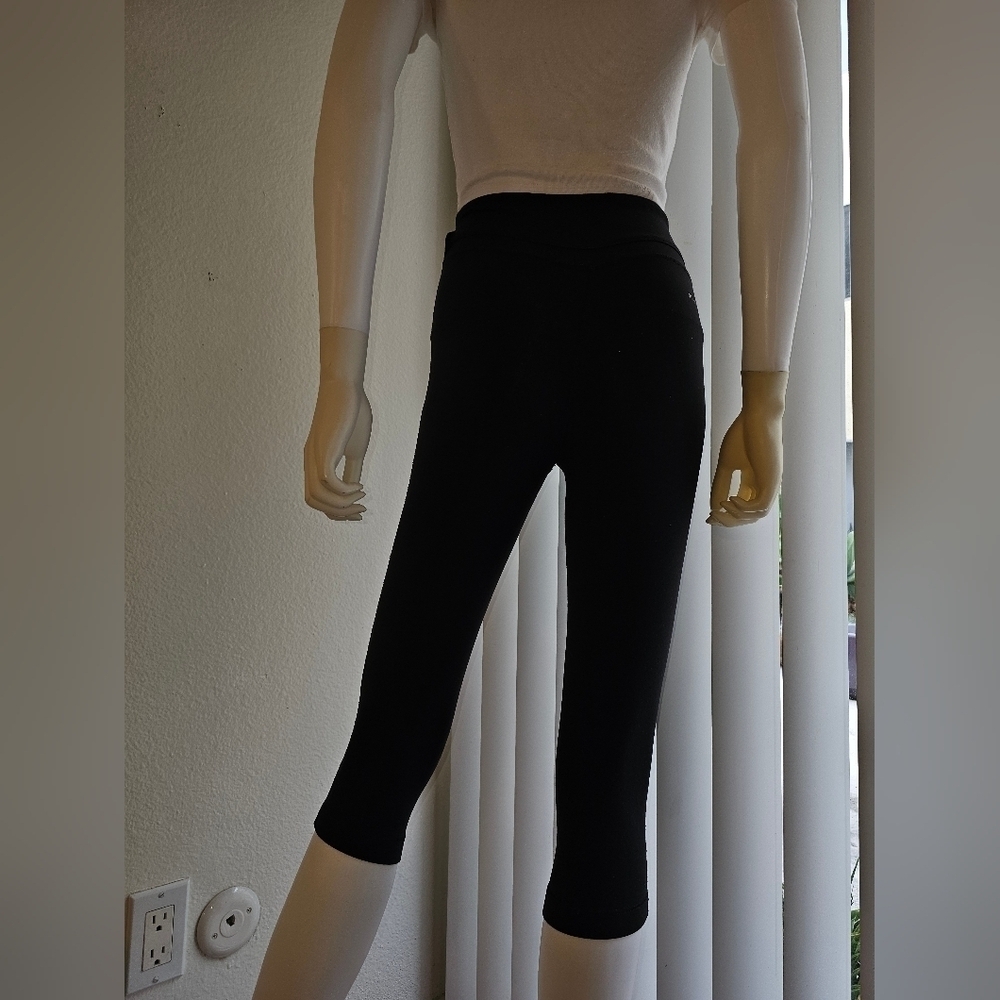 Nike Dri Fit Womens Capri Pant - Picture 8 of 9